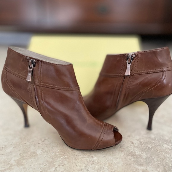 Max Studio Brown Leather Peep-Toe Ankle Booties – Size 8 (With original Box) - Picture 1 of 9